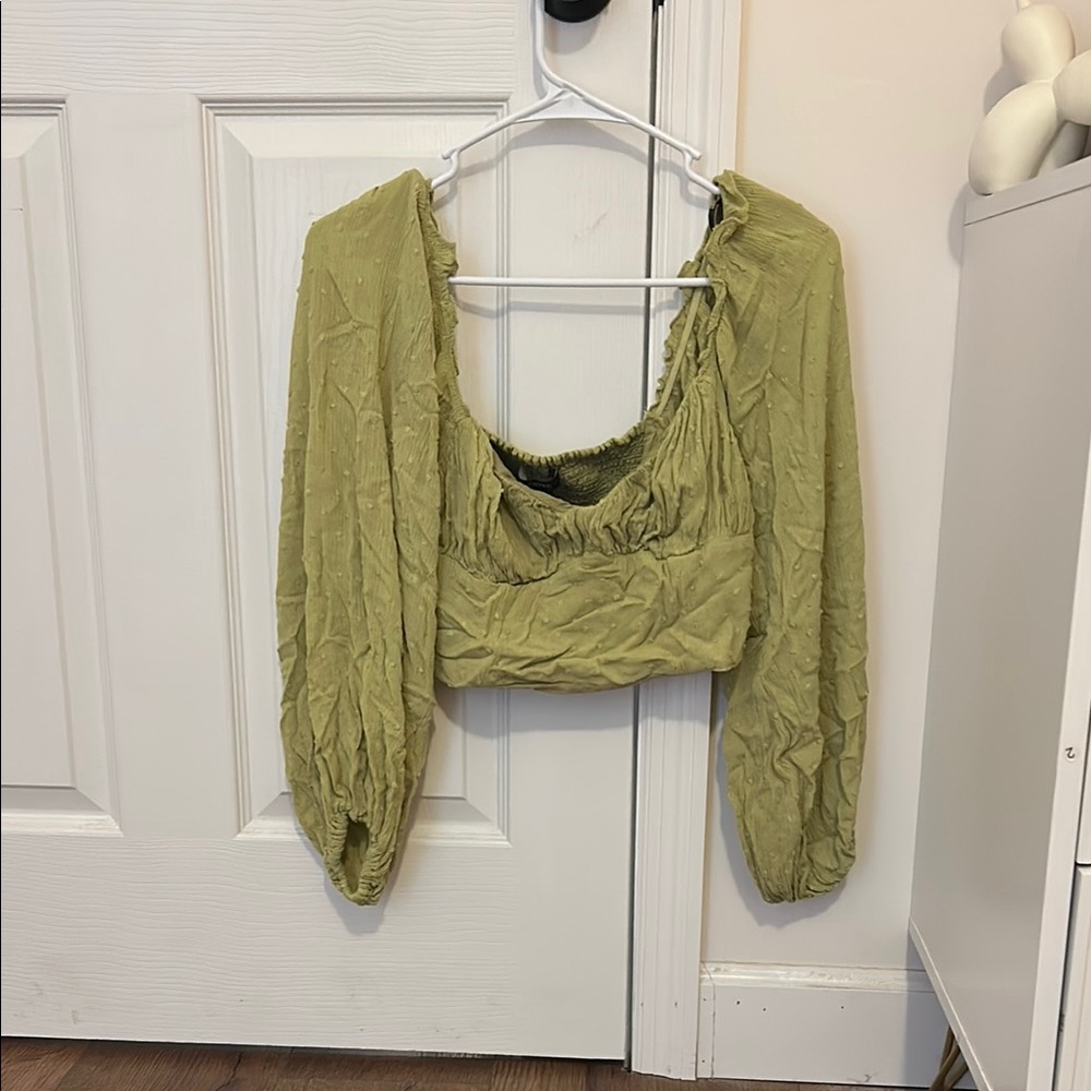 Forever 21 Green Ruched Crop Blouse